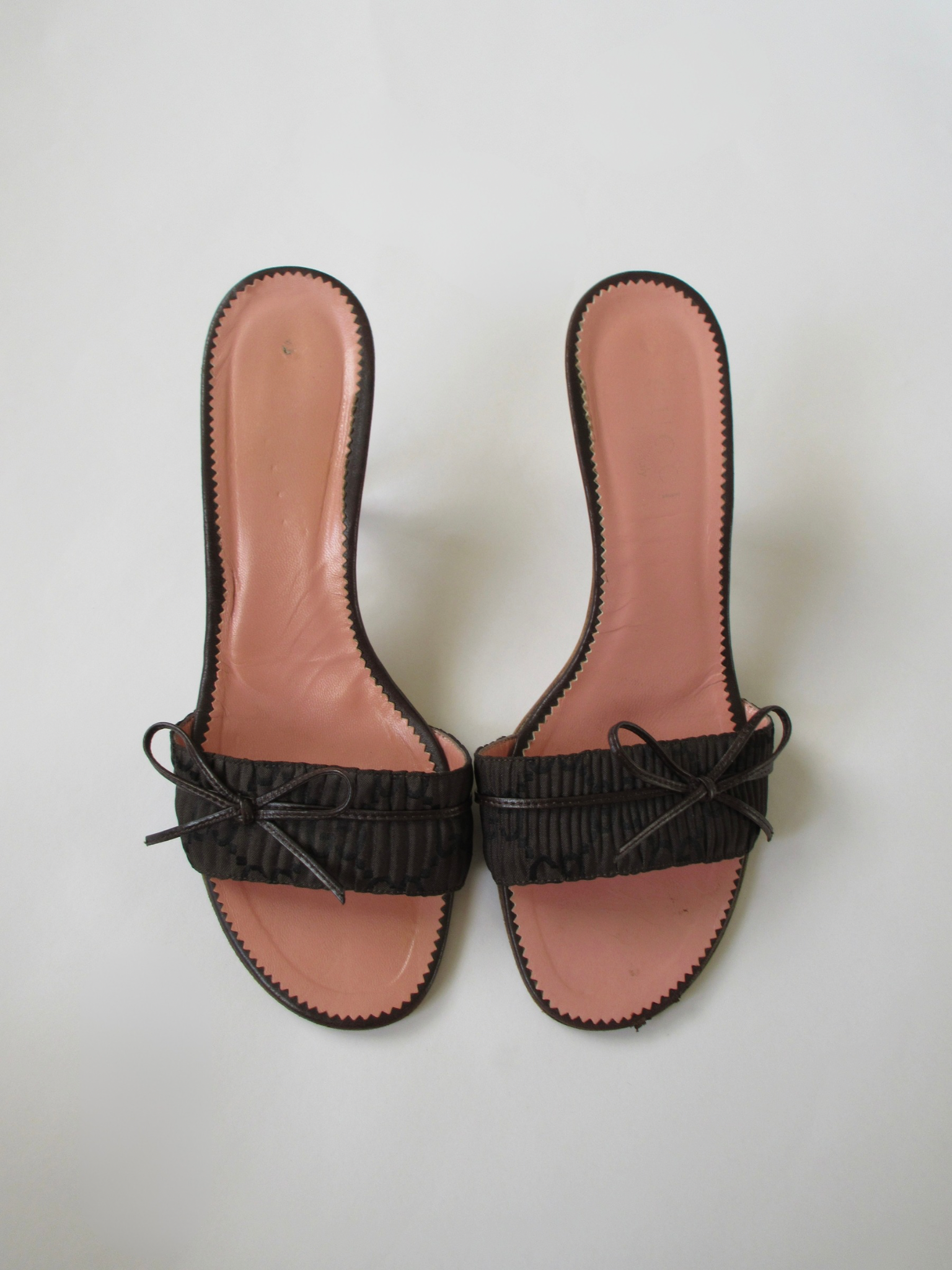 Gucci Bow Heels (EU 7/ US 7)