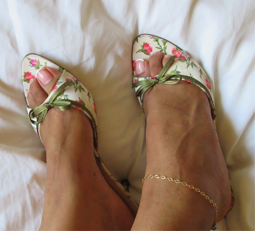 Prada Floral Print Kitten Heels (EU 35.5/ US 5)