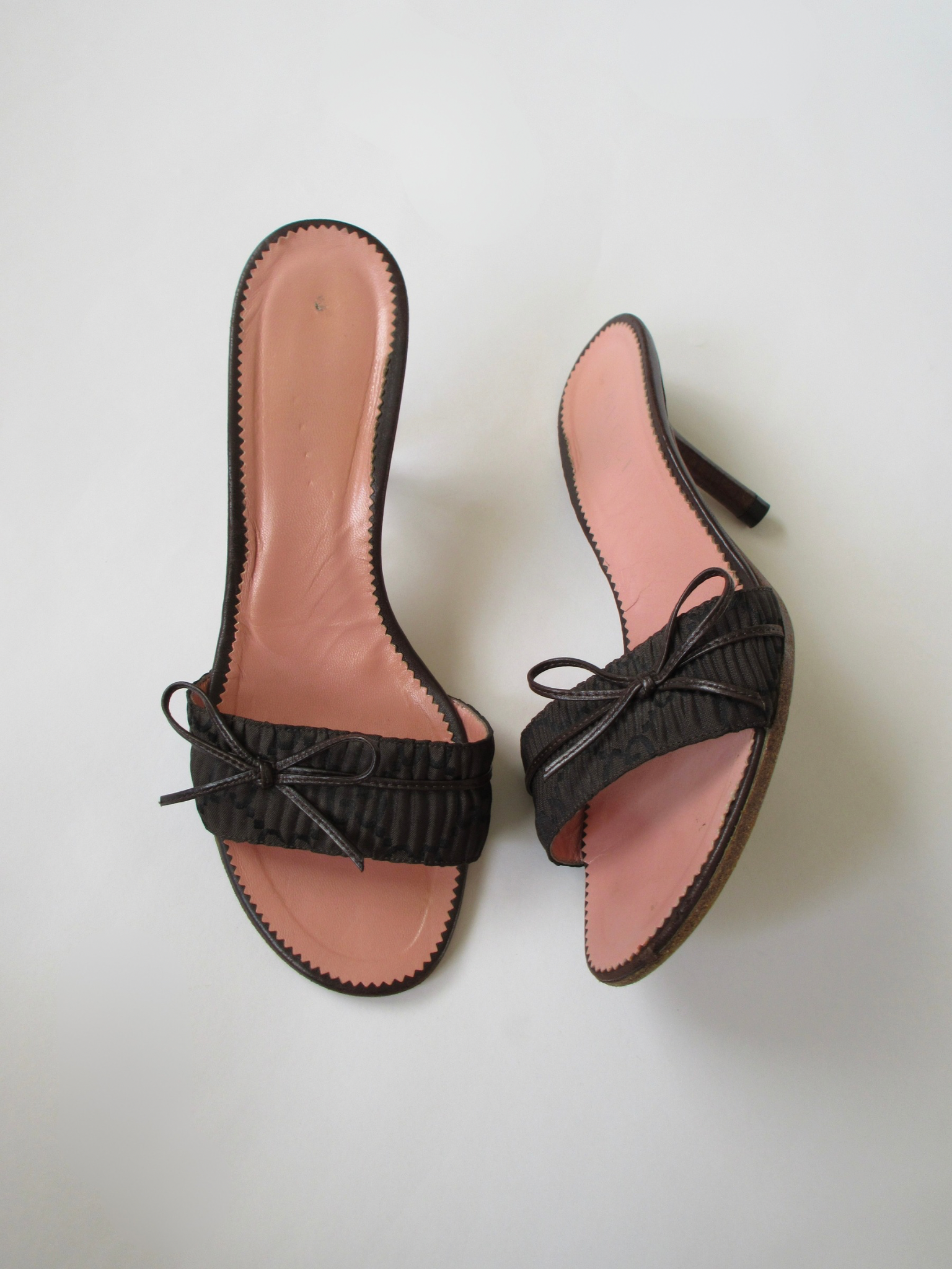 Gucci Bow Heels (EU 7/ US 7)