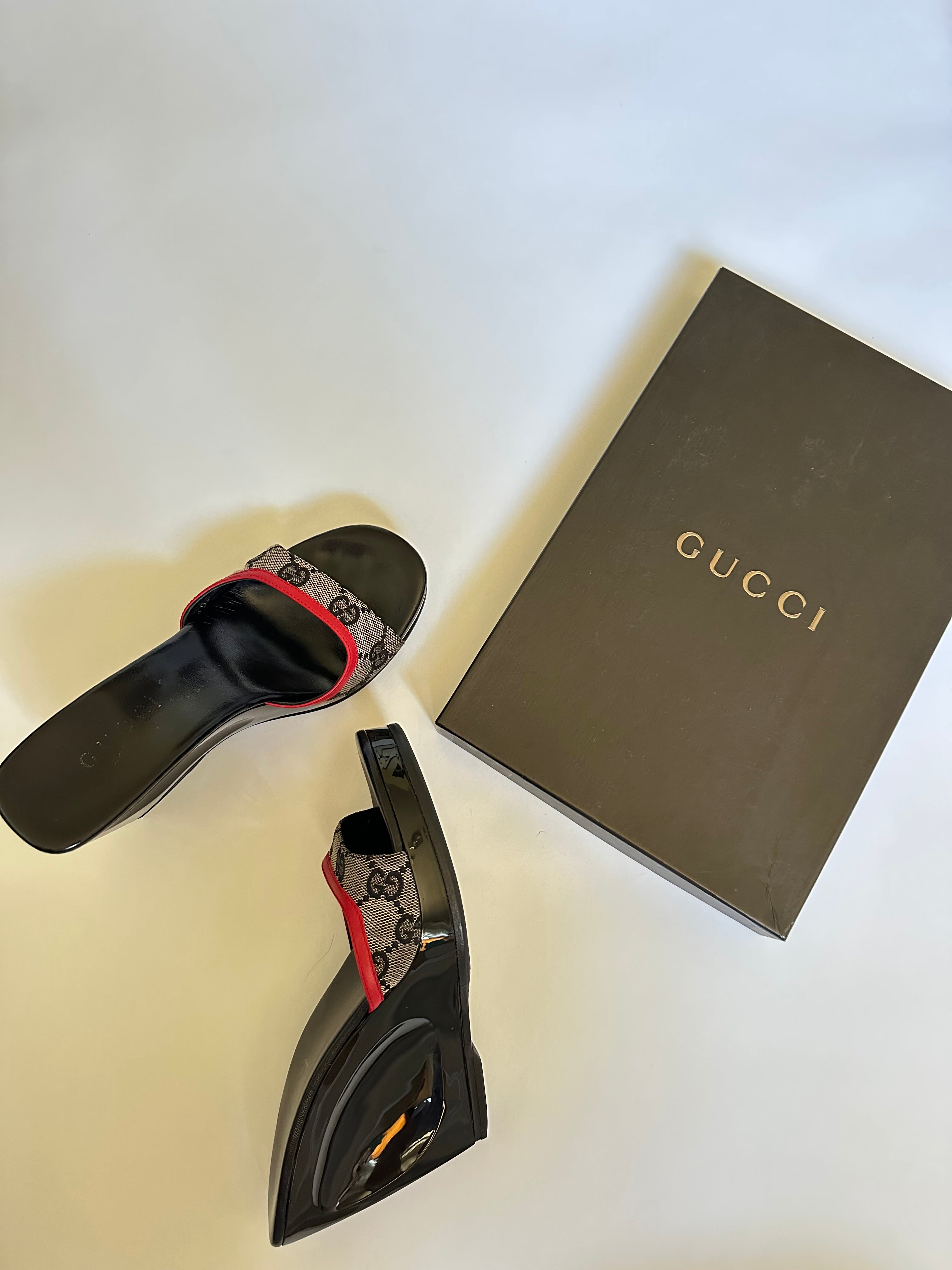 2001 Gucci GG Tessuto Wedge Mules (EU 35.5/ US 5.5)
