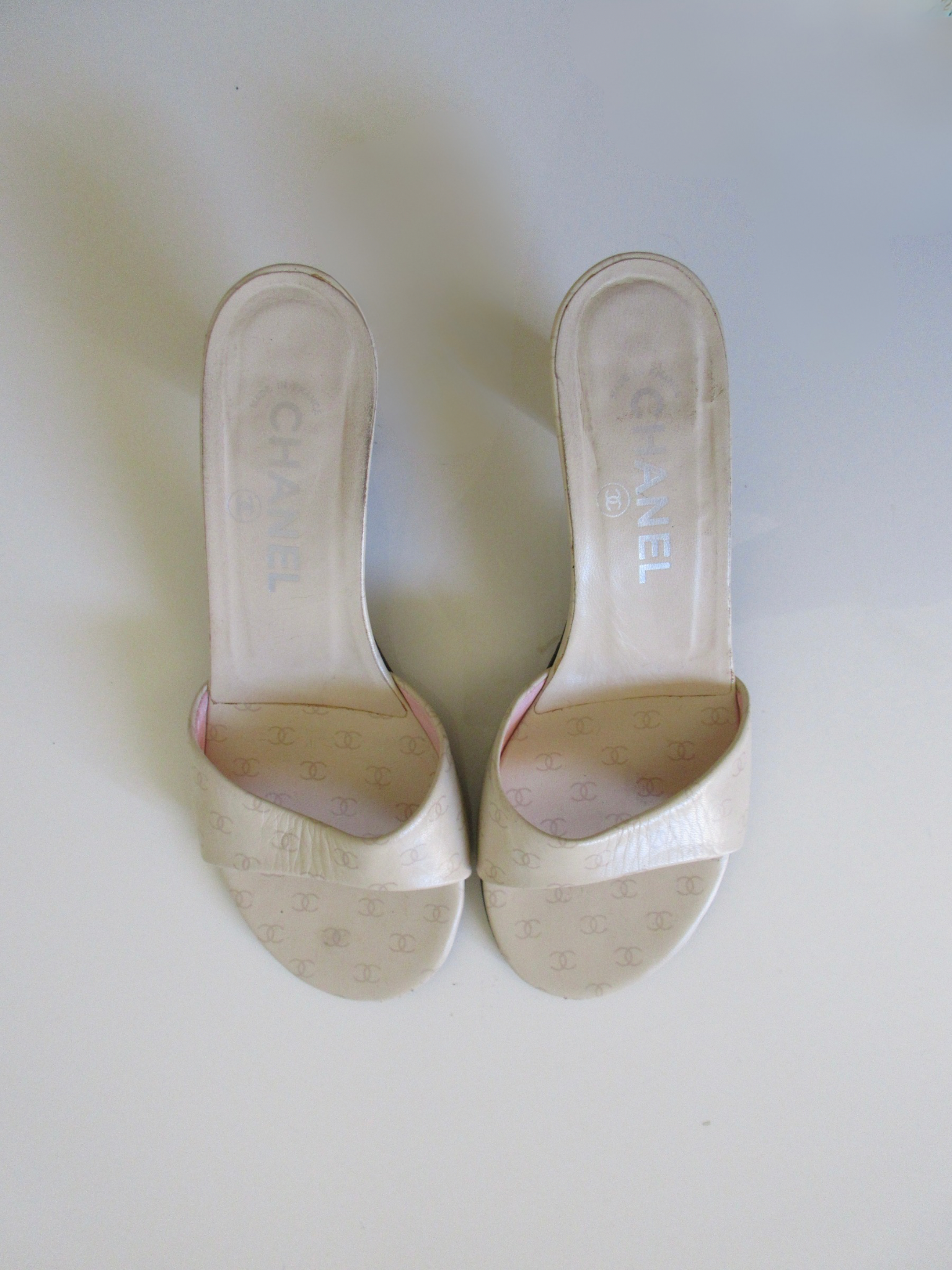 Channel Cream CC Heels (EU 36.5/ US 6)
