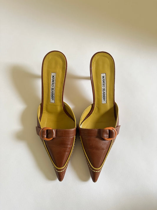 Manolo Blahnik Kitten Heels (EU 38/ US 8)