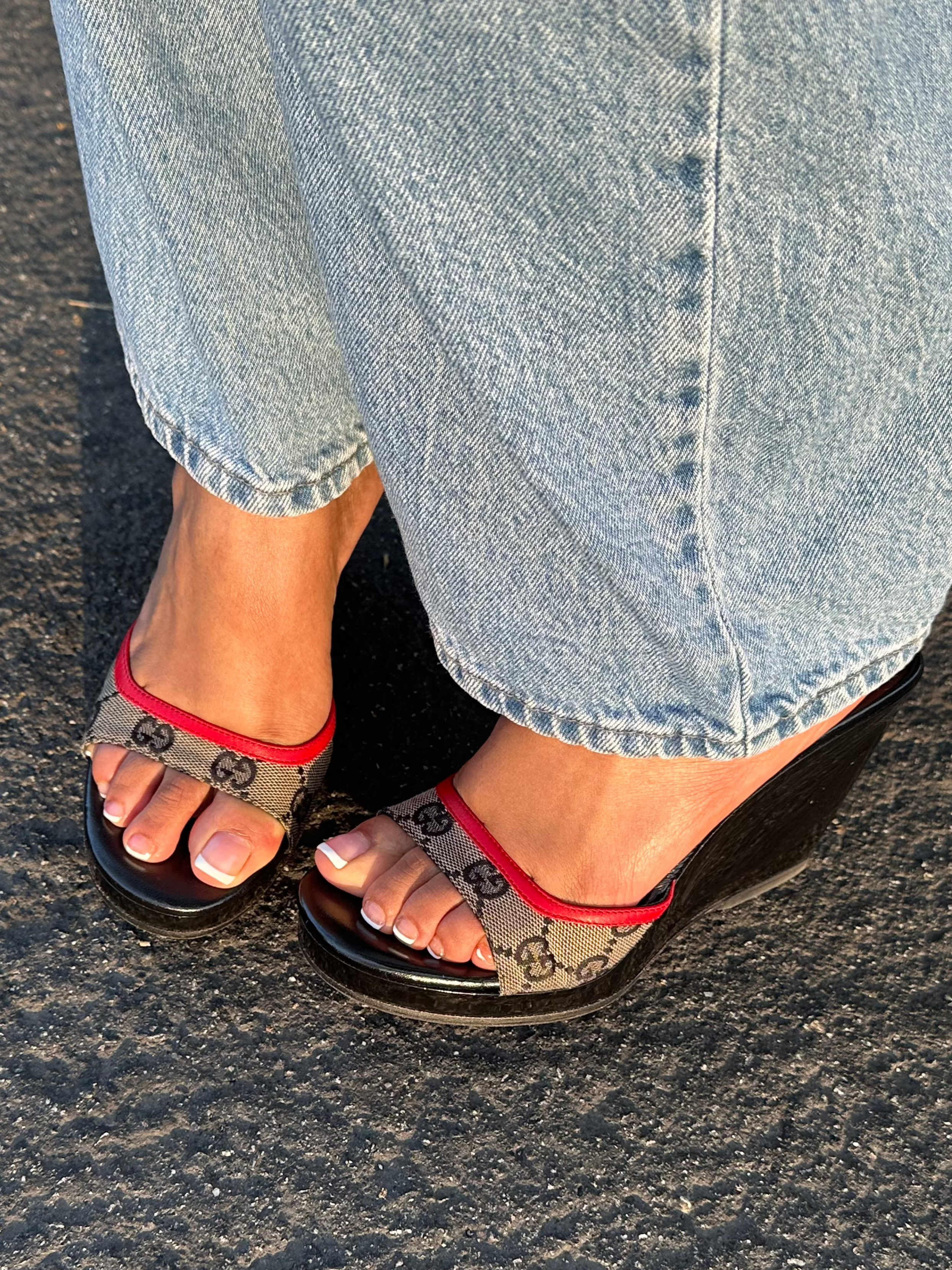 2001 Gucci GG Tessuto Wedge Mules (EU 35.5/ US 5.5)
